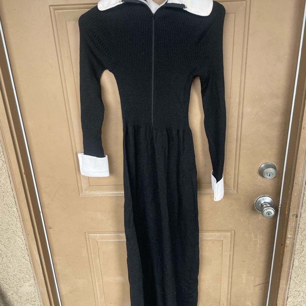 Vintage aristo kat wool dress black and white with rose in the back sz 10